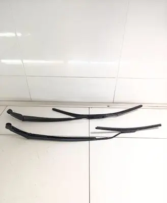 Toyota RAV 4 (XA40) Windshield/front glass wiper blade 5402319 5402318