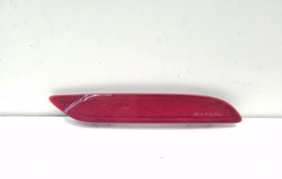 Rear tail light reflector
