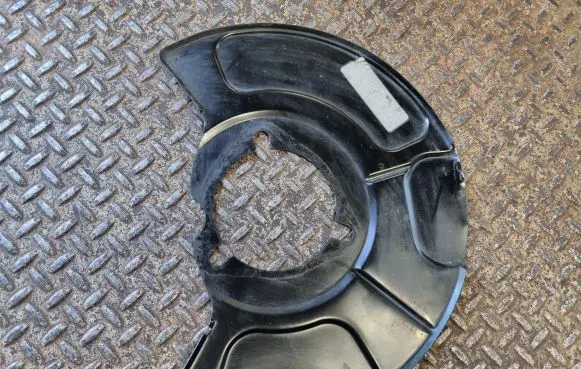 Jeep Grand Cherokee Front brake disc dust cover plate 