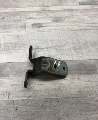 KIA Sorento Front door upper hinge