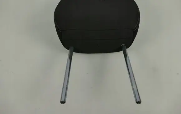 Nissan Qashqai Rear seat headrest 