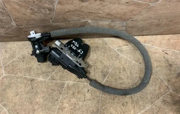 Tailgate/trunk/boot lock/catch/latch