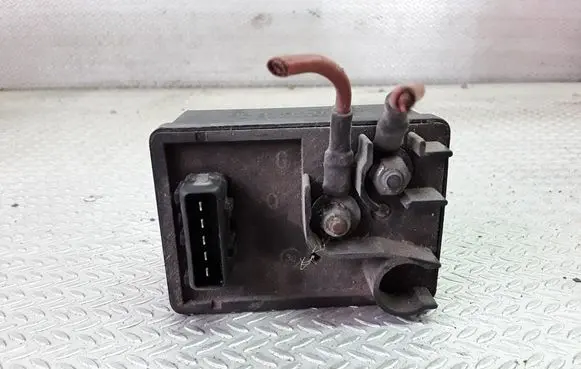 Peugeot 406 Glow plug pre-heat relay 0281003005