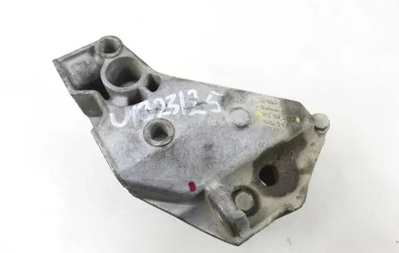 Volkswagen Golf IV Engine mounting bracket 038199207J