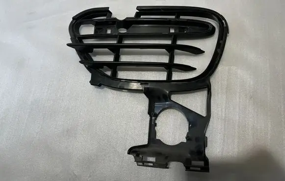 Front bumper lower grill