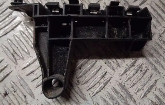 Honda Jazz Front bumper mounting bracket J2Z1YT0