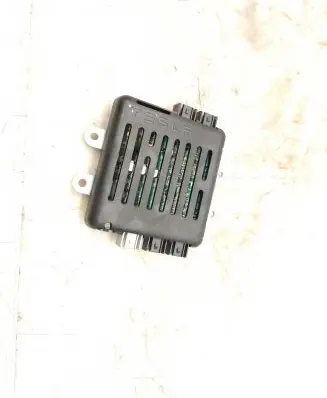 Tesla Model X USB control unit 104282900F