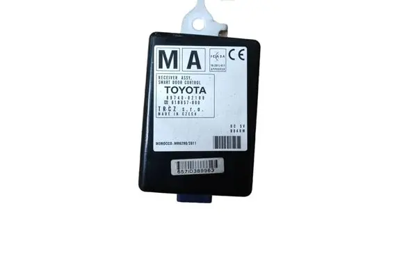 Toyota Auris E180 Door control unit/module 8974002100 61B657000
