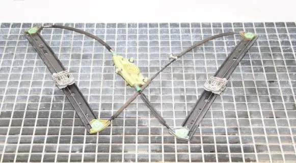 Audi Q7 4L Rear door window regulator with motor 4L0839461A