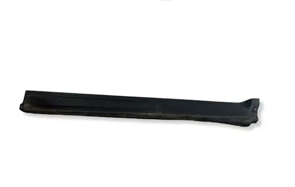 Maserati Levante Sill 670040335