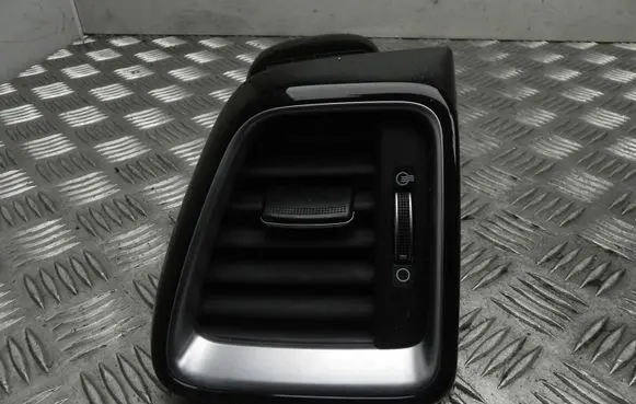 KIA Pro Cee'd III Rear air vent grill 97490J7000