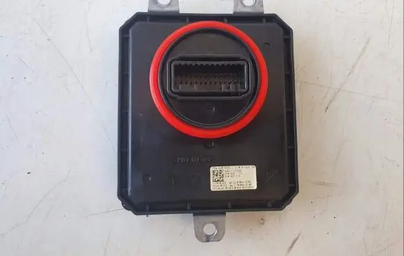 Hyundai i30 LED ballast control module G492191000