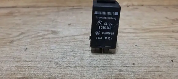 BMW 5 E39 Other relay 61358365960