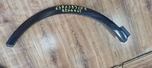Renault Megane E-Tech Front arch trim 121212