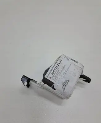 Mercedes-Benz Citan W415 Fender mounting bracket A4208812400