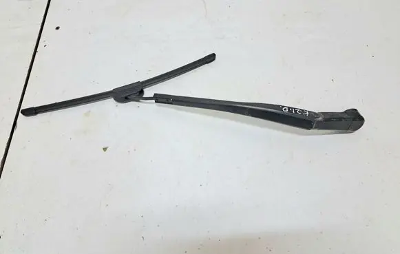 Honda Civic Front wiper blade arm