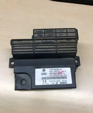 Audi Q7 4L Power management control unit 4F0907280E