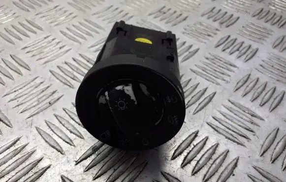 Audi A4 S4 B6 8E 8H Light switch