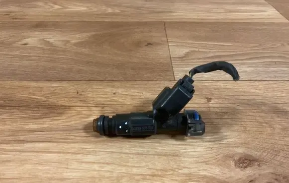 Volvo V50 Fuel injector 0280156154