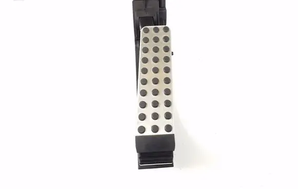 Mercedes-Benz SLK R171 Accelerator throttle pedal A1703000404