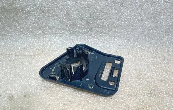 Audi Q3 F3 Front parking sensor holder (PDC) 4M8919268D