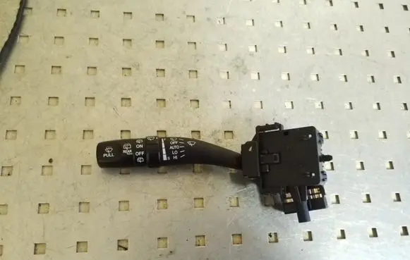 Hyundai Santa Fe Wiper control stalk 202005765