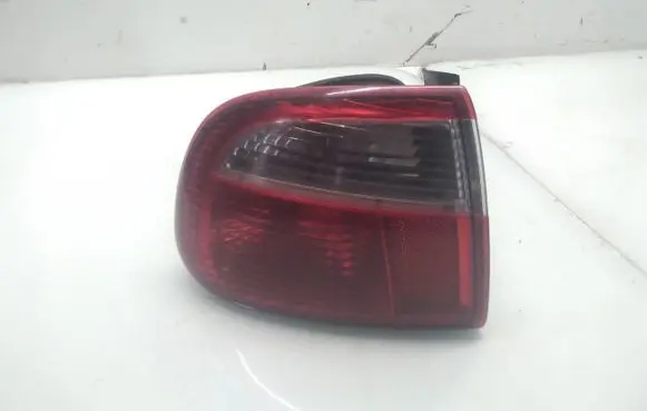 Seat Toledo II (1M) Rear/tail lights 1M5945257