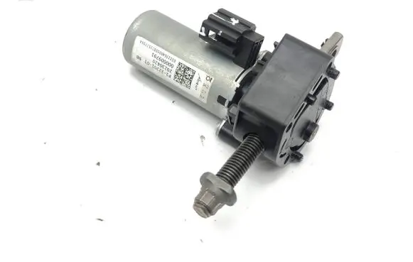 Opel Astra L Seat adjustment motor P12220103 20230420 000009791
