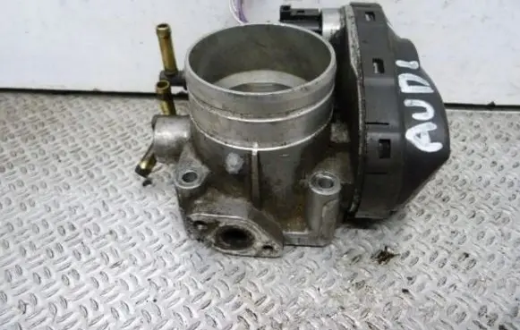 Audi A3 S3 8L Throttle valve 06A133062A