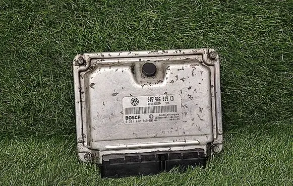 Skoda Fabia Mk2 (5J) Engine control unit/module ECU 045906019CD 0281012749
