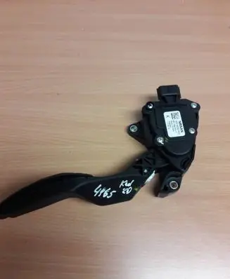 Renault Kadjar Accelerator throttle pedal 180024BG0B 6PV00997817