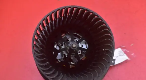 Volkswagen Golf IV Heater fan/blower 2002221