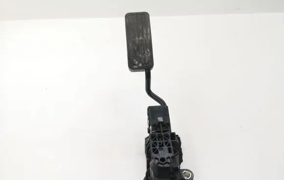 Honda CR-V Accelerator throttle pedal 2700000400 07R29A00072