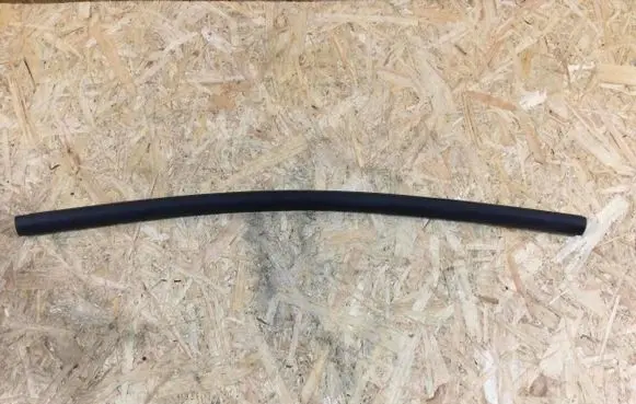 Porsche Macan (95B) Intercooler pipe mounting bracket 95b145215