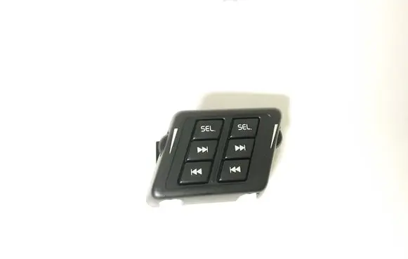 Volvo XC90 Steering wheel buttons/switches 8633112