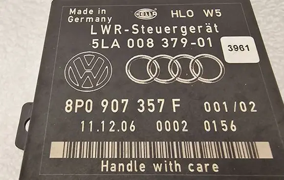 Audi A3 S3 8P Light module LCM 8PO907357F