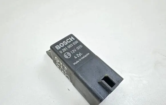 Honda Civic Glow plug pre-heat relay 0281003030