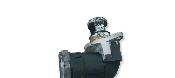 BMW 1 E82 E88 EGR valve 