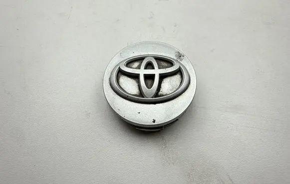 Toyota Auris E180 Original wheel cap 4260302300