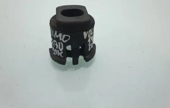 Volvo S40 Radiator mount bracket 30639749