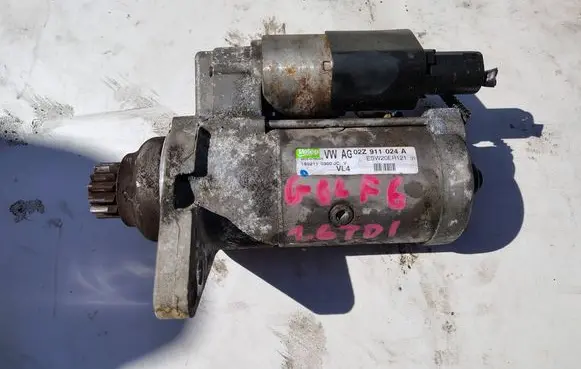 Volkswagen Golf VI Starter motor 02Z911024A