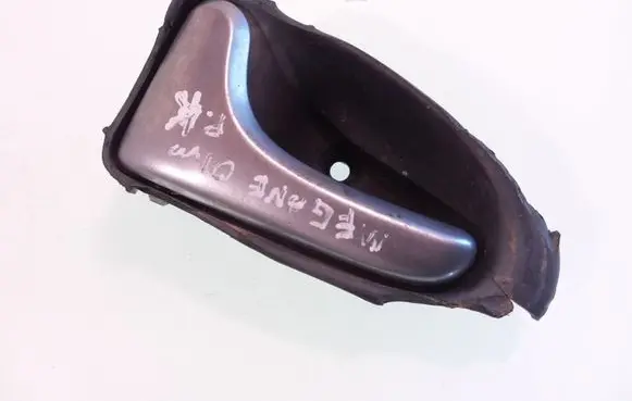 Renault Megane I Front door interior handle 8200028994