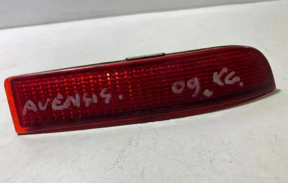 Toyota Avensis T270 Rear tail light reflector E43020009