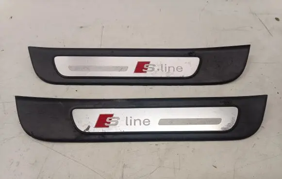 Audi A7 S7 4G Rear sill trim cover 4G8853376