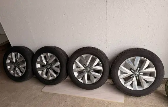 Volkswagen Touran III R16 alloy rim 5TA601025M