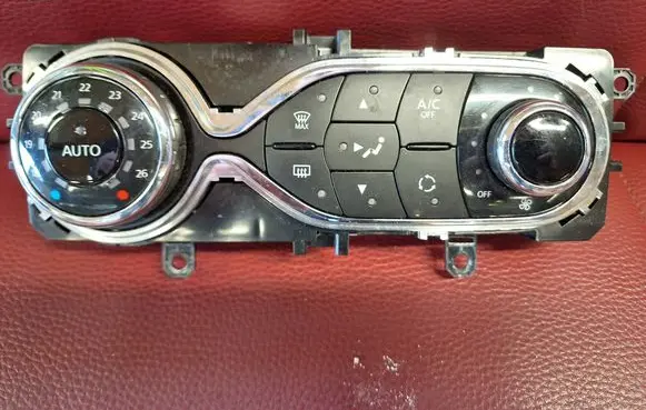 Renault Captur Climate control unit E1067144C 275100037R