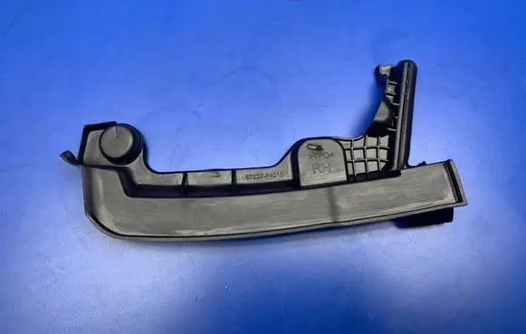 Toyota C-HR I Other front door trim element 67837F4010