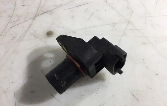 Mercedes-Benz Sprinter W906 Camshaft speed sensor A0051531320