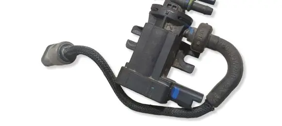 Citroen C4 II Turbo solenoid valve 9807396180