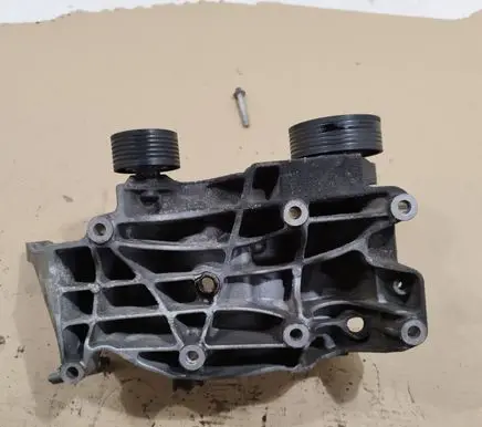 BMW 1 E81 E87 A/C compressor mount bracket 1116780263902 13992010